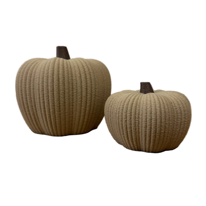 3D-geprinte fuzzy pompoenen met zachte reliëfstructuur, verkrijgbaar in ronde en flesvormige modellen voor herfst- en Halloweendecoratie.