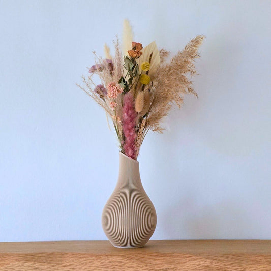 Ribbed Minimal Vase – Japans & Scandinavisch Design  Perfect voor Droogbloemen