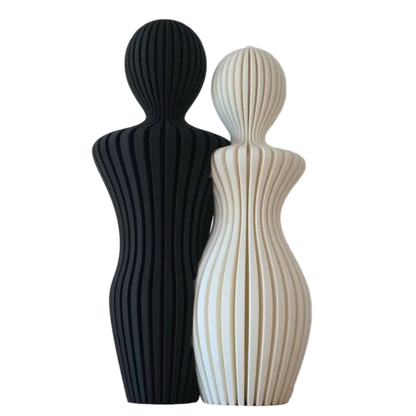 Modern_koppel_beeld_man_vrouw_minimalistisch_liefdesbeeldje_zwart_wit