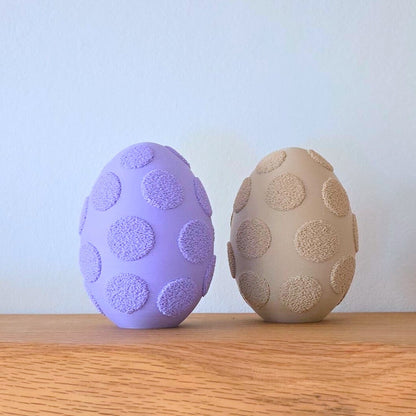 Paasei Fuzzy Dots - Vrolijke Paasdecoratie