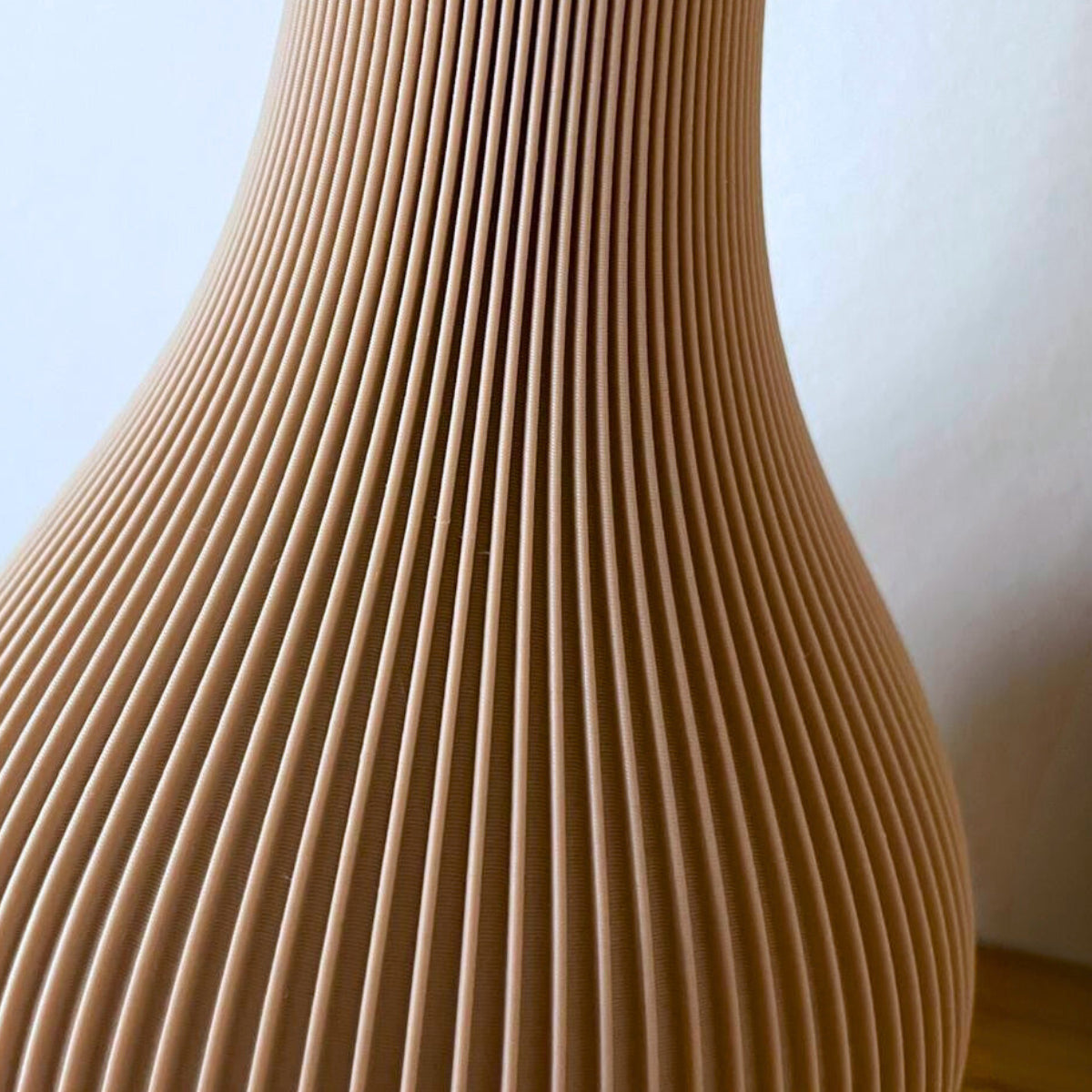 Ribbed Minimal Vase – Japans & Scandinavisch Design  Perfect voor Droogbloemen