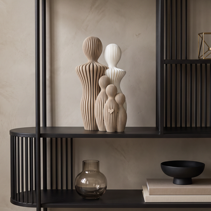 Gezinsbeeld sterrenkindje met hart als betekenisvolle decoratie in een modern interieur