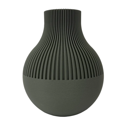 Liora Linea decoratieve vaas met geribbelde bovenzijde en een strakke horizontale afwerking, voor bloemen, droogbloemen of woondecoratie.
