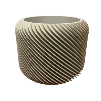 Spiraal reliëf designpot met gedraaide lijnen en ronde vorm

